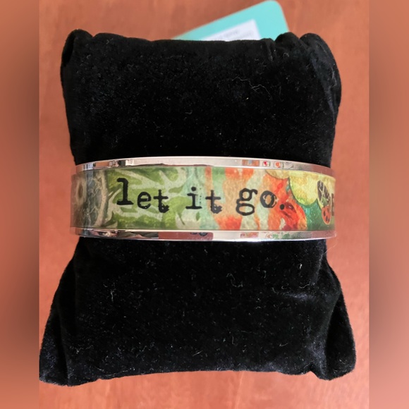 Kelly Rae Roberts Message Bangle - Picture 4 of 4